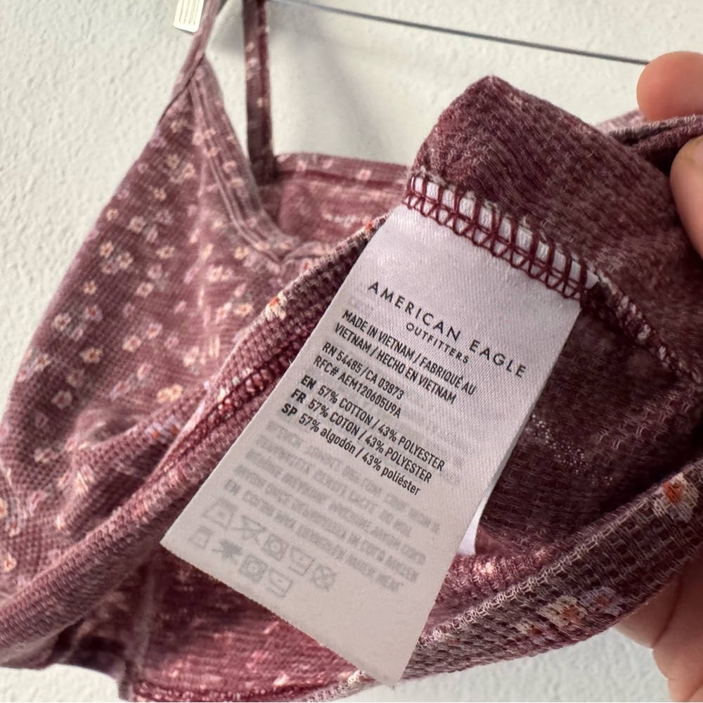 American Eagle Cropped Ditsy Floral Burgundy  Waffle Knit Cami Medium Ethereal - Picture 5 of 15